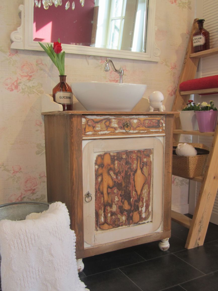 Nostalgischer Waschtisch shabby chic - Wasserheimat Nostalgischer Waschtisch shabby chic - Wasserheimat