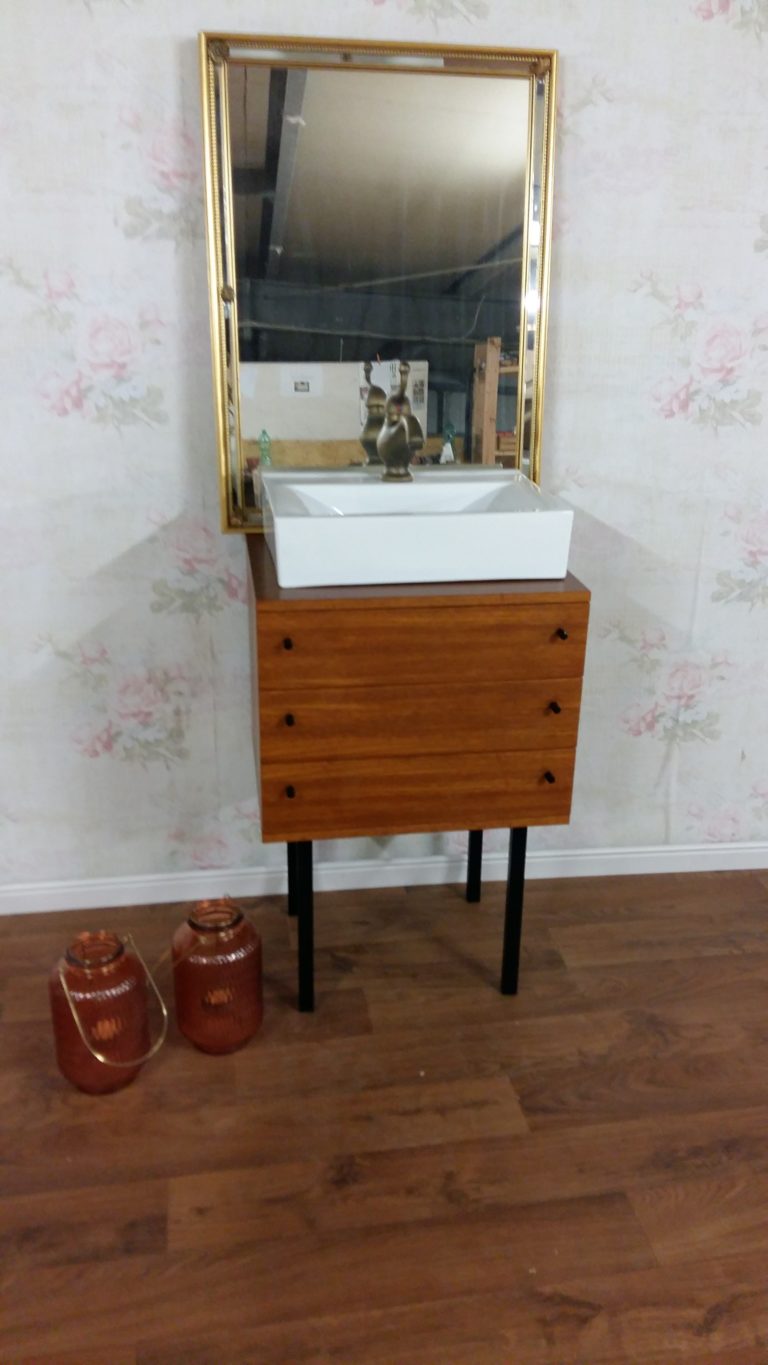 Greta's Baby - Mid Century Badmöbel | Wasserheimat