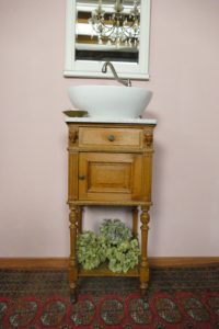Badezimmermöbel im Landhausstil, Waschkommoden Vintage, Shabby chic, Waschkommode Landhaus