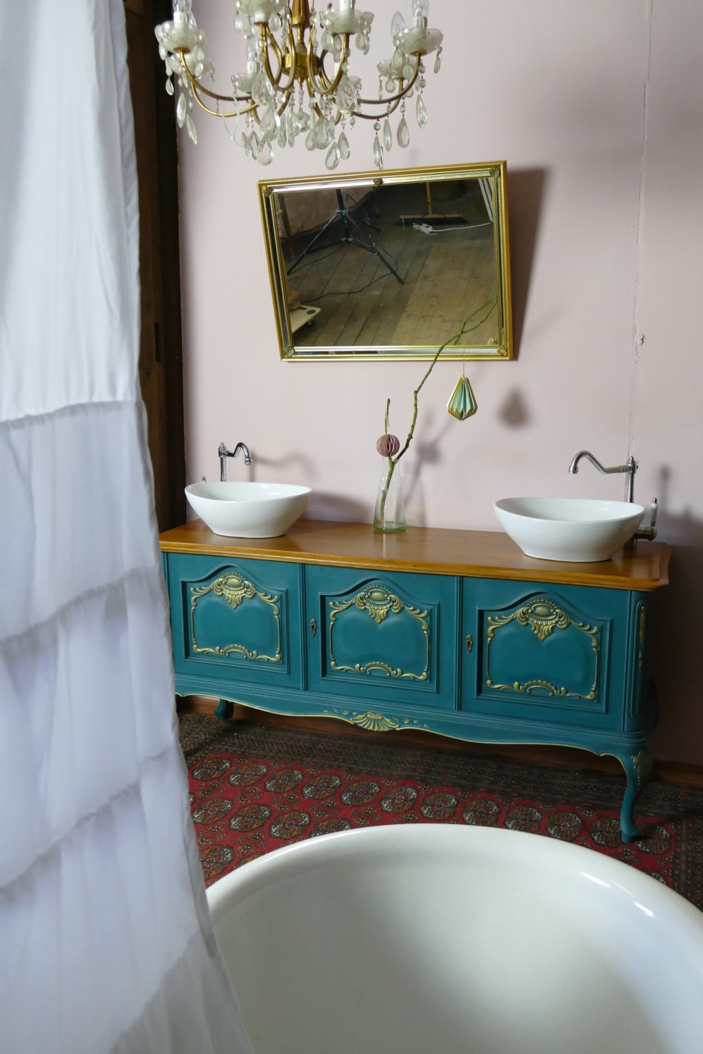 Warum Badezimmermöbel im Landhausstil? | Wasserheimat