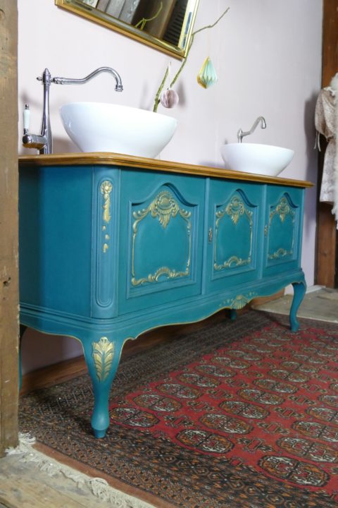 Royal Blue - Badmöbel romantisch im Landhaus Stil